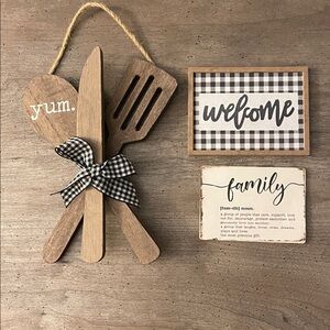 Mini Wooden Farmhouse Decor